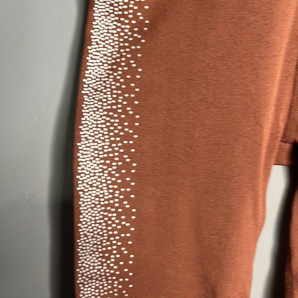 Fabletics Sculpt Knit Brown Mid Rise Leggings With Polka Dots Size Medium - Picture 4 of 8